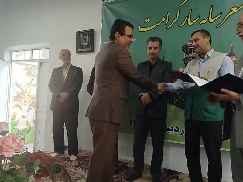 محفل شعر رضوی با عنوان «سایه سار کرامت » در آستانه اشرفیه برگزارشد