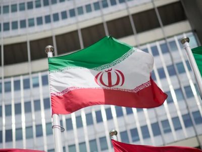 رسانه آمریکایی از «توقف» تحریم‌های جدید ترامپ علیه ایران خبر داد