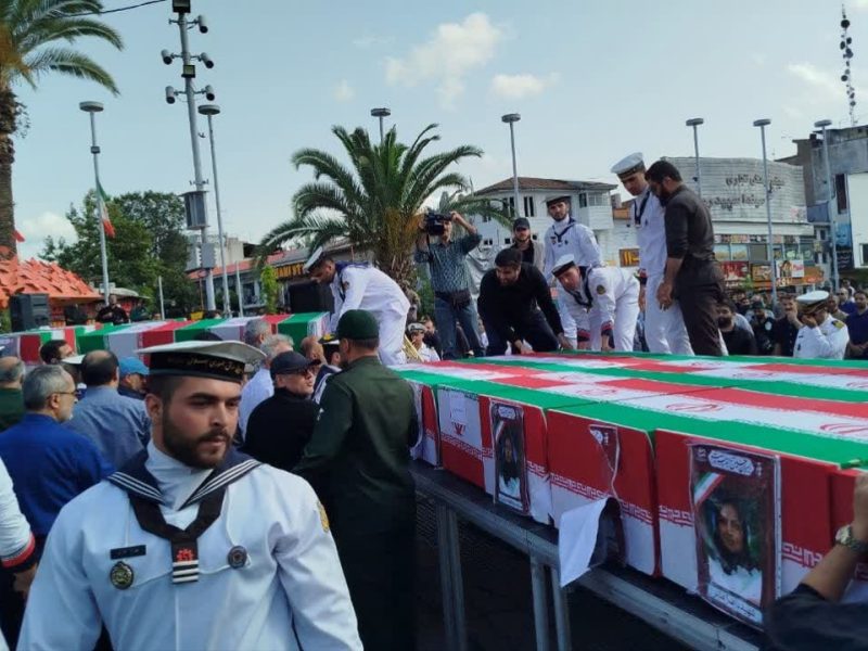 تشیع پیکر پاک شهدای تروریستی اسرائیل به آستانه اشرفیه در رشت + عکس