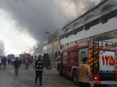 حریق مجتمع ونوس منطقه آزاد انزلی پس از ۲۲ساعت  خاموش شد