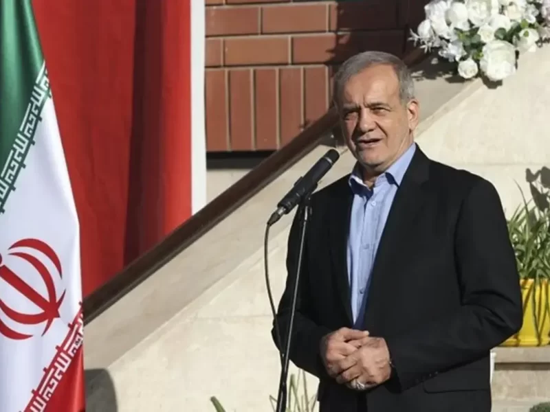 پزشکیان خطاب به دانش‌آموزان: شما طلا هستید