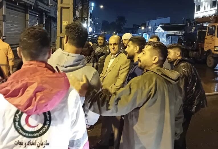 استاندار گیلان برای بررسی مناطق دچار آب‌گرفتگی راهی بندر انزلی شد