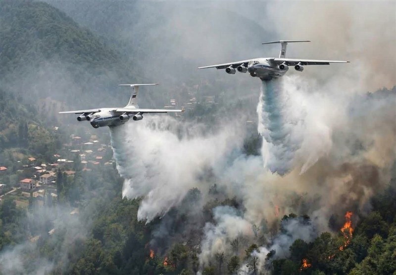 استاندار مازندران: آتشسوزی جنگلهای الیت کنترل شد؛ لکهگیری در حال انجام است / معاون رئیس جمهور: ۲ هواپیمای اطفای حریق به همراه یک بالگرد و ۸ نیروی متخصص از ترکیه برای مهار آتشسوزی جنگل چالوس به منطقه اعزام شد/ یک نماینده: هواپیماهایی که از ترکیه آوردهاند توانستند تا حدی آتش را مهار کنند / رئیس سازمان جنگلها: به احتمال بسیار زیاد منشأ آتشسوزی انسانی است
