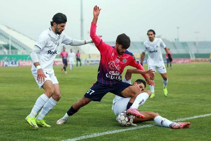 تراکتور سازی- ملوان؛ حمله به مکان سوم جدول