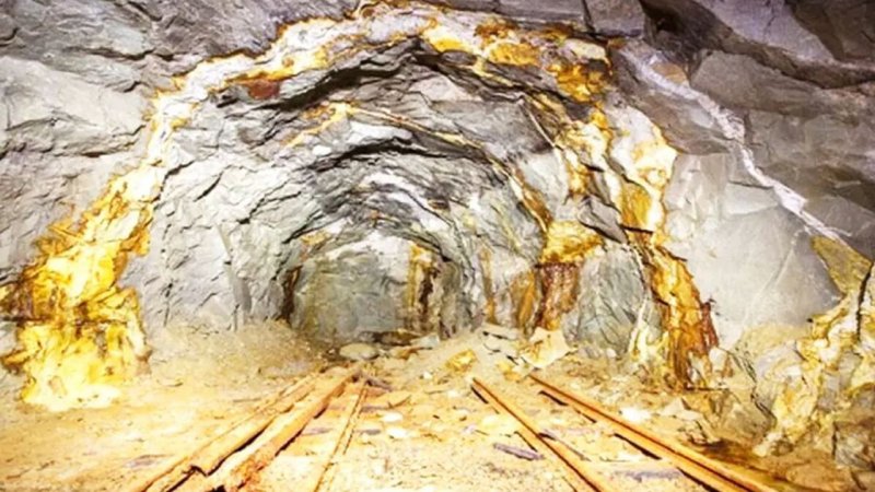 کشف یک ثروت عظیم در ایران/ معدنی با ۶۱ میلیون تن طلا در ایران /کشف شد