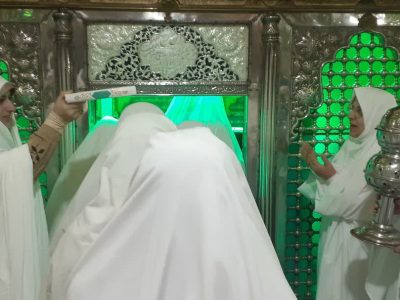 گزارش تصویری ازآئین غبار روبی و عطر افشانی حرم مطهر سلطان سید جلال الدین اشرف(ع)
