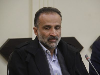 در سال ۱۴۰۴  حدود ۱۵ میلیارد دلار ارز حاصل از صادرات کشور به چرخه اقتصادی بازنگشته است/در دو سال گذشته حدود ۲۰۰ کیلومتر شبکه سیمی شهرستان به کابل‌های خودنگهدار تبدیل شده است/اگر دستگاه‌ها هرکدام در حوزه خود به‌موقع و دقیق عمل کنند، بسیاری از مشکلات قابل‌حل است