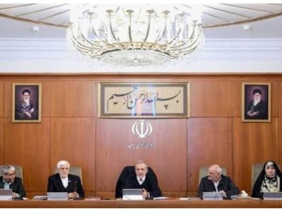 افزایش عیدی سال ۱۴۰۴ کارکنان دولت و بازنشستگان به ۱۰ میلیون تومان