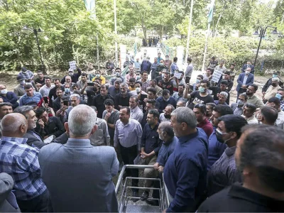 چرا بخشی از جامعه، از جنگ استقبال می کند؟