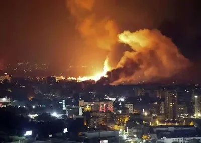 جنگ ، روز ۴ / حمله به دفتر مجلس خبرگان در شهر قم /حمله به خیابان نظام آباد و انقلاب تهران/ حمله به فرودگاه بوشهر و کیش / آتش گرفتن هواپیمای ایران ایر در فرودگاه بوشهر/ حمله متوالی به تهران / یک کشته و ۶۸ زخمی در حملات به امارات / صدا و سیما دوباره هدف قرار گرفت /درخواست آمریکا از شهروندانش برای خروج فوری از ۱۴ کشور / حمله به ساختمان قدیمی مجلس /حمله به پایگاه تفنگداران دریایی در کویت