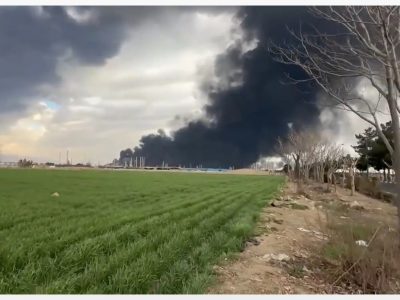 جنگ – روز ۱۰ / حمله به تهران، بندرعباس، اصفهان، شاهین شهر، خرم آباد و شیراز / آمار شهدای ناو دنا/ ۱۰ هزار واحد غیر نظامی آسیب دیده اند/ شلیک موشک های خرمشهر و فتاح / انفجار در بحرین، عربستان و اردن /نفت از ۱۰۰ دلار گذشت/صدای انفجارهای پیاپی در تهران