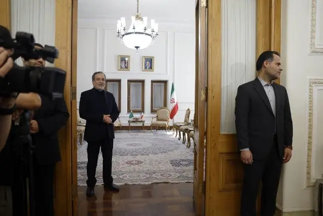 آخرین اخبار از تحولات پس از تفاهم‌نامه؛ تلاش برای آتش بس در لبنان و آغاز مذاکرات/تنگه هرمز بسته شد/سفر هیئت مذاکره کننده ایران به سوئیس