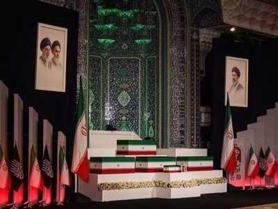 ادای احترام هیات‌های بین‌المللی به پیکر رهبر شهید انقلاب ایران