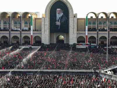 وداع با آقای شهید ایران/ تجلی بصیرت ملت از سپهر ولایت تا خاک شهادت