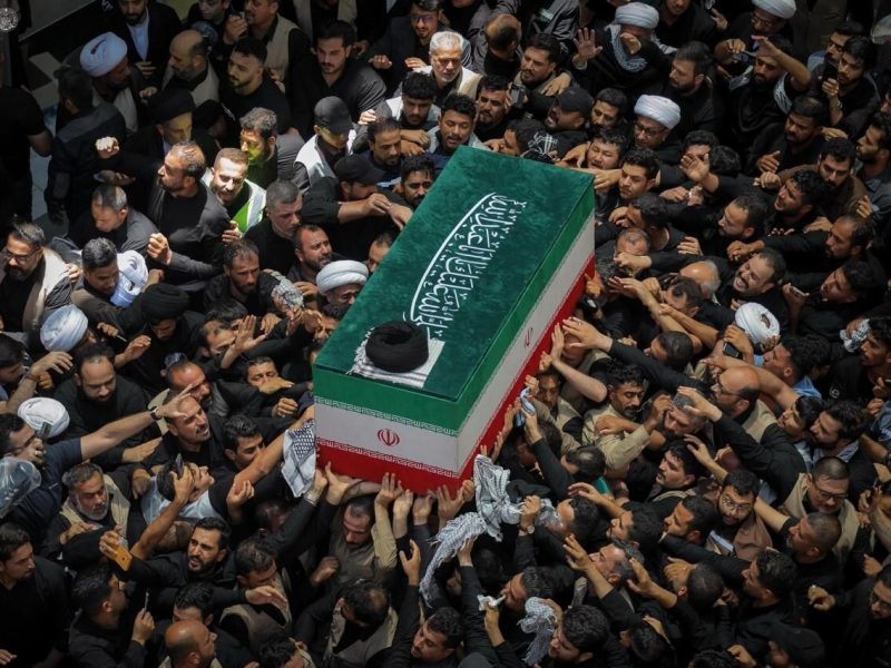 سوگ یک ملت، شکوه یک تمدن/ وقتی خاک ایران با اشک میلیونها انسان، آمیخته شد