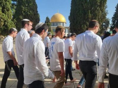 با تصویب مجلس کلیه صهیونیست‌های ساکن مناطق اشغالی، نظامی محسوب می‌شوند