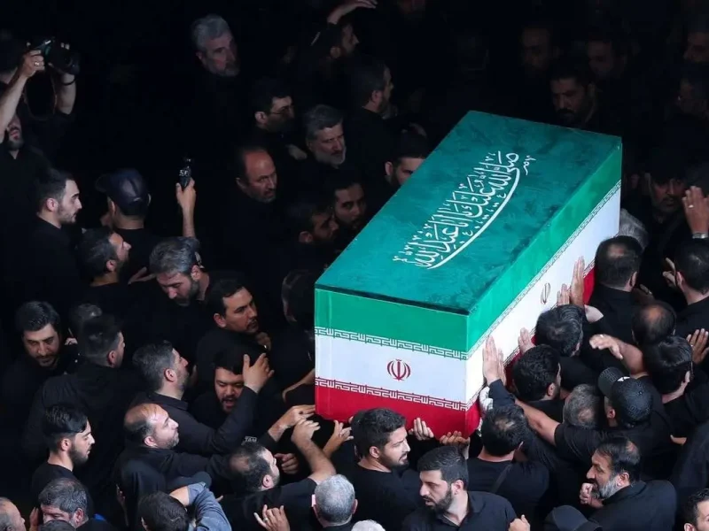 گزارش زنده جزئیات روز دوم تشییع رهبر شهید انقلاب