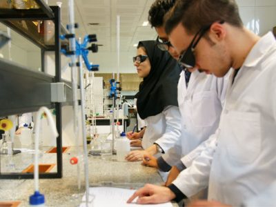 داروسازان، حلقه مهم پیشگیری از مصرف خودسرانه و خطاهای دارویی