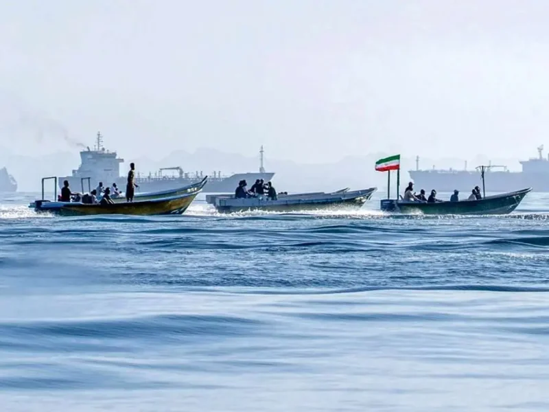 توافق هرمز همچنان در مراحل نهایی، ادامه محاصره دریایی و گسترش آتش جنگ در عربستان و یمن